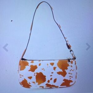 • Cow Pattern Faux Leather Shoulder Bag